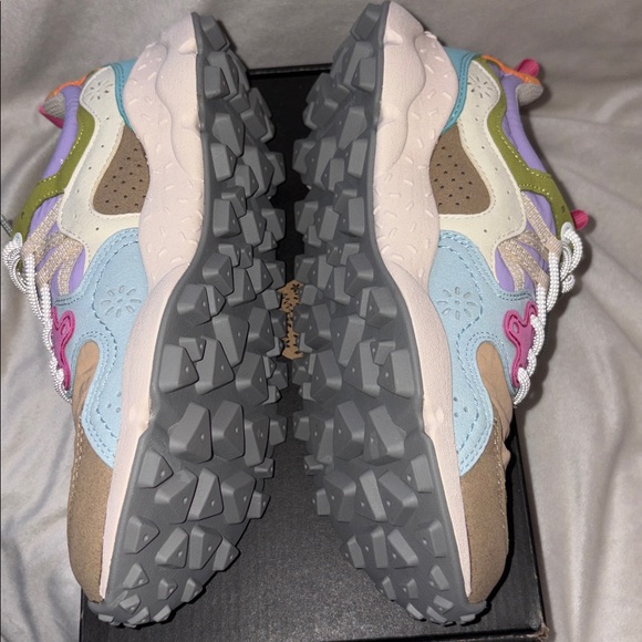 NWT Flower Mountain Yamano 3 Kaiso Sneaker in Multi - Picture 11 of 13